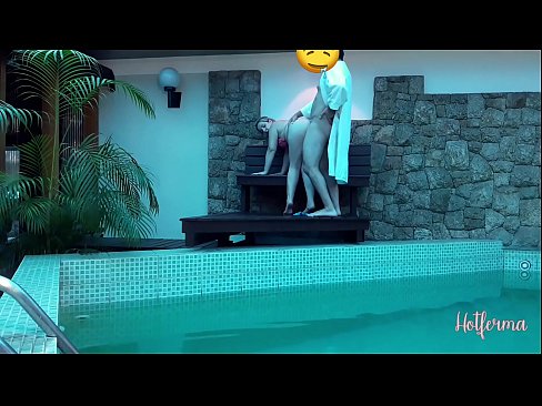 ❤️ A főnök meghívja a szobalányt a medencébe, de nem tud ellenállni egy forró ❤️ Szex videó at hu.oblogcki.ru ❌️